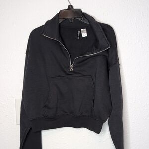 H&M Divided Gray Top women's size Small cropped.